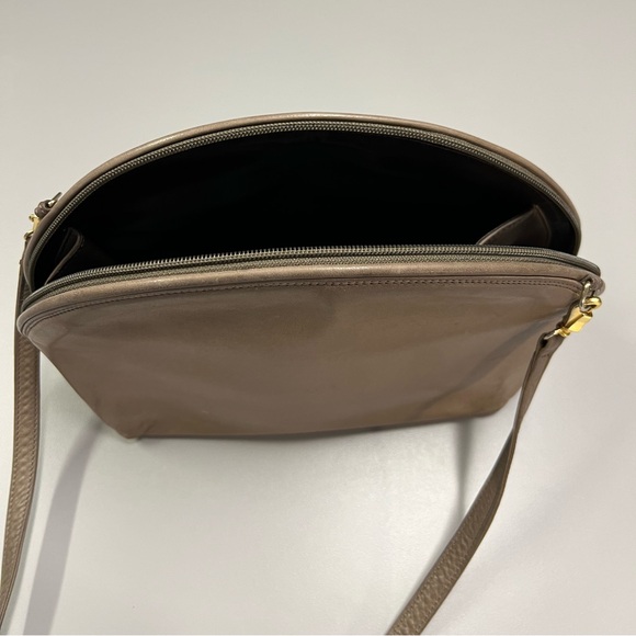 Artbag Vintage Dome Leather Taupe Crossbody Bag Made in Italy - Picture 9 of 16